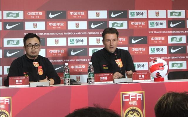 电竞赛事数据-国足暴露的问题越来越多 扬科维奇：只能继续坚持