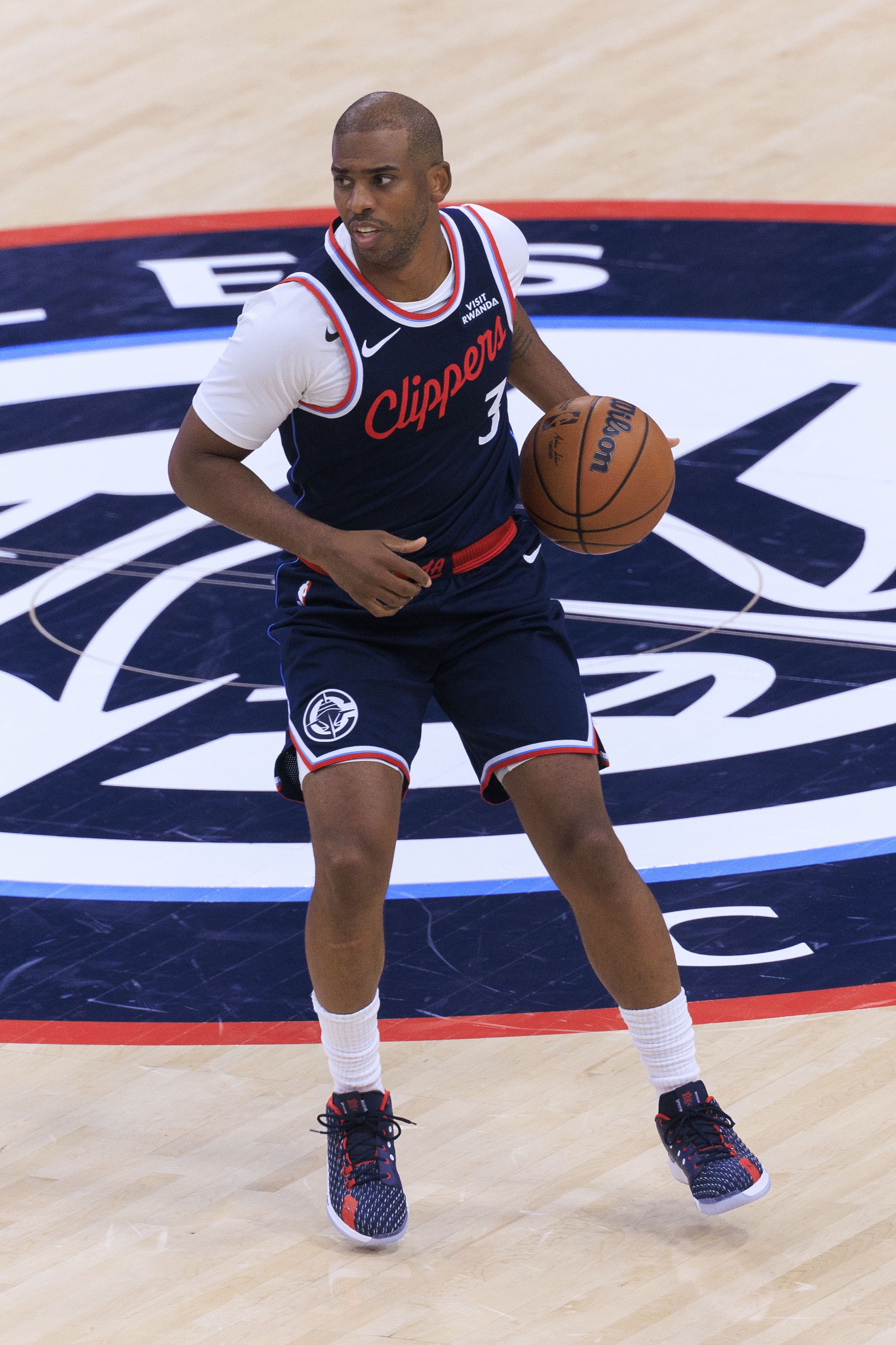 电竞赛事数据-Haynes：40岁老将保罗在三方交易被送去猛龙 预计将会被裁掉